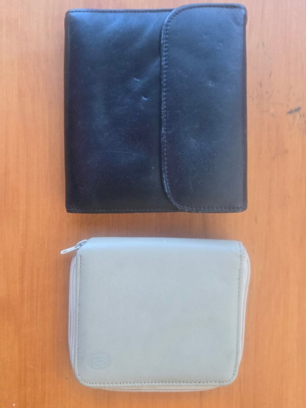 Wallet Bundle of 1 black and 1 tan